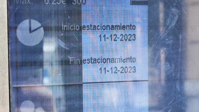 Pantalla de un parquímetro con baja visibilidad en los primeros días de funcionamiento de la OTA en Bilbao | ONDA VASCA