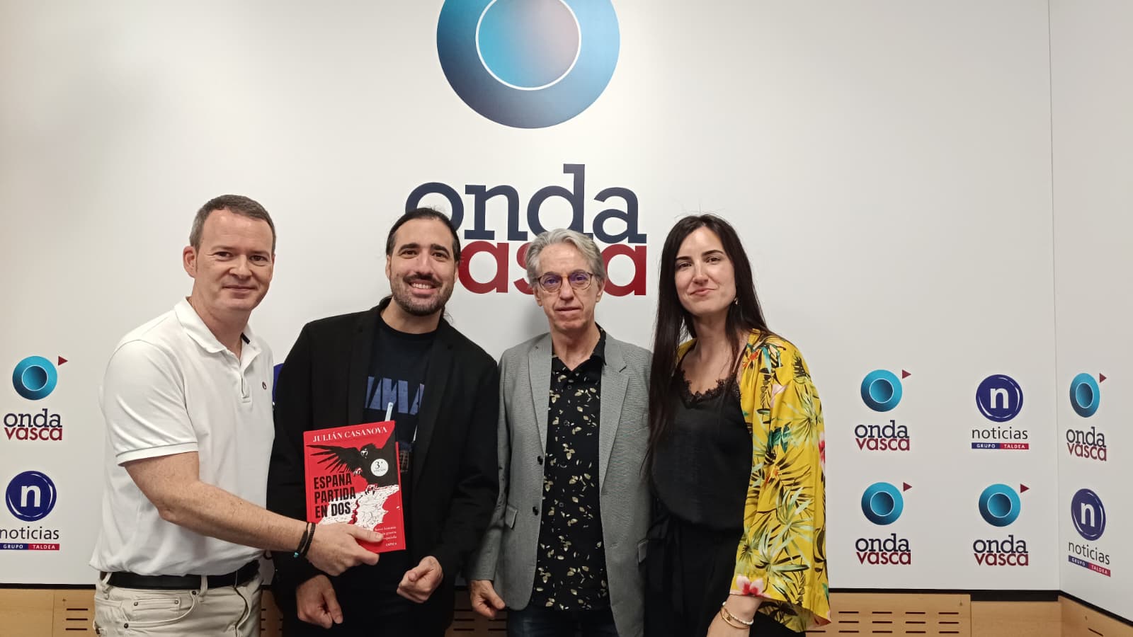Julián Casanova y Carles Esquembre nos presentan "España partida en dos"