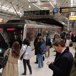 Pasajeros en Metro Bilbao / OSKAR GONZÁLEZ