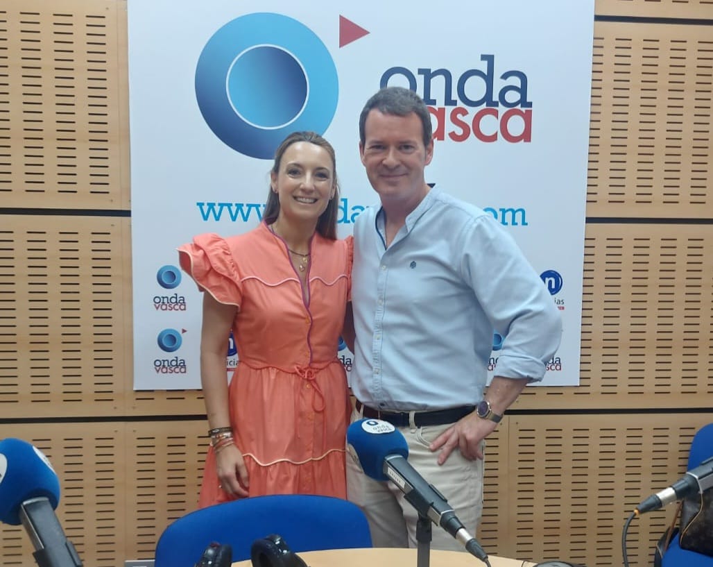 Patricia Ramírez, 'Patri psicóloga' con Txema Gutiérrez en ESTUDIOS BILBAO
