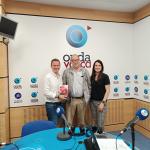 El escritor Pedro Ugarte en los estudios de Onda Vasca