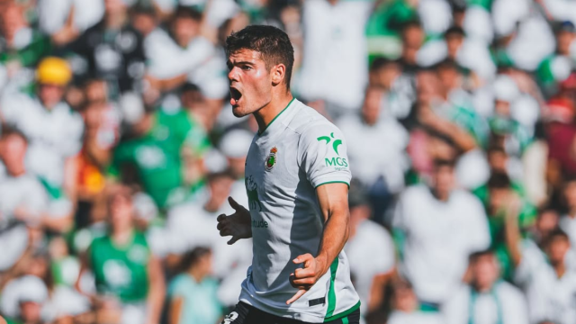 Peio Canales durante un partido con el Racing de Santander. Foto: Racing de Santander