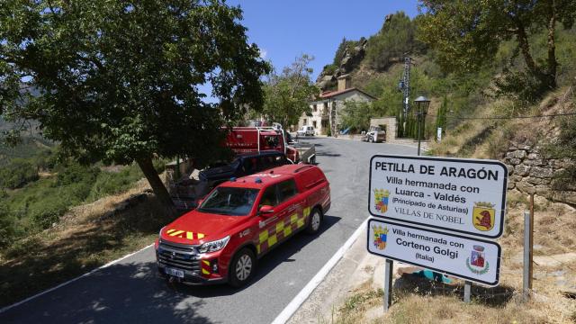 Petilla de Aragón, desalojada por el incendio de Orés. Unai Beroiz
