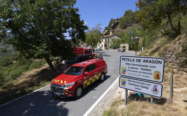 Petilla de Aragón, desalojada por el incendio de Orés. Unai Beroiz