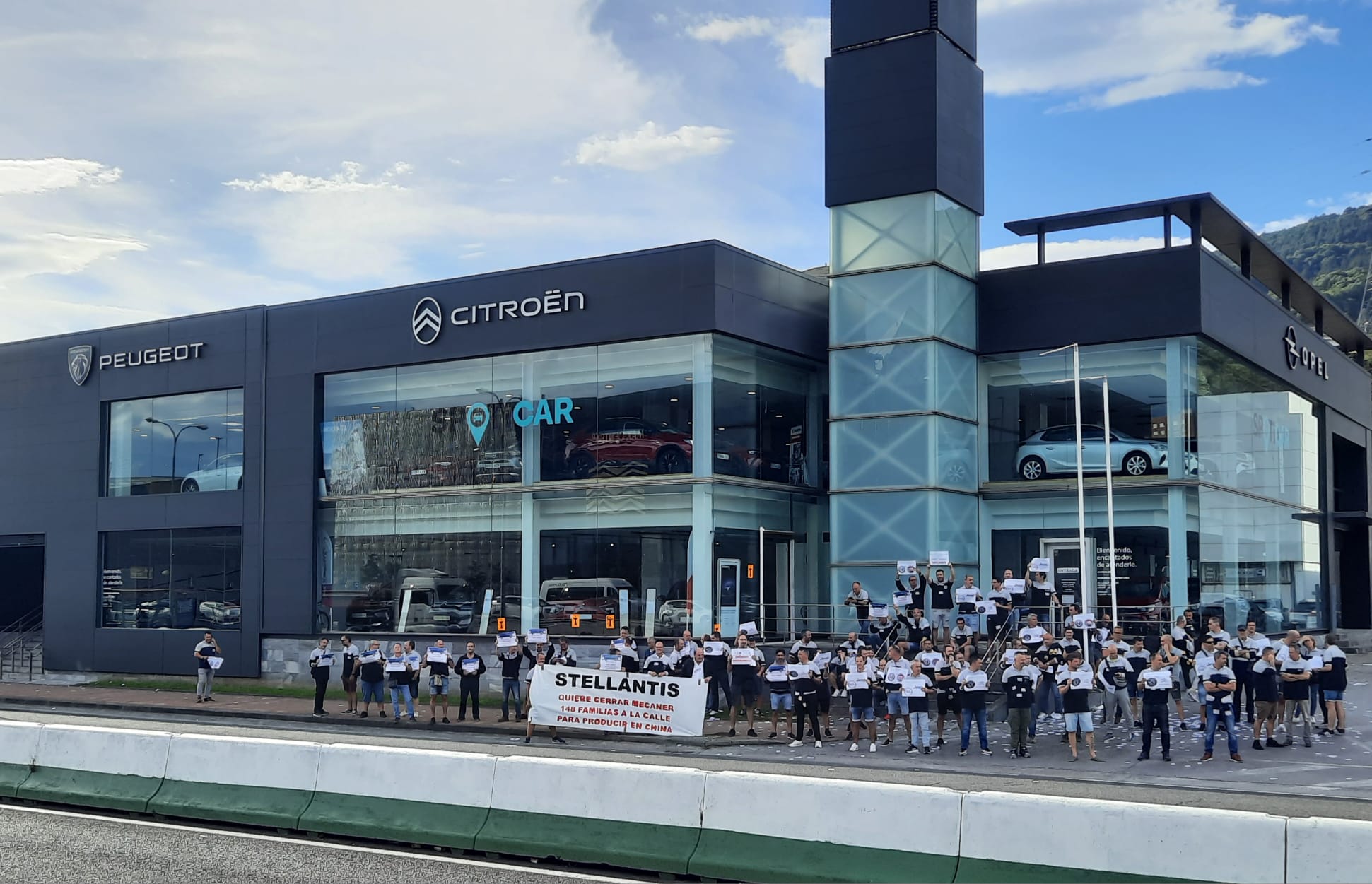Trabajadores de Mecaner se concentran en Karealde