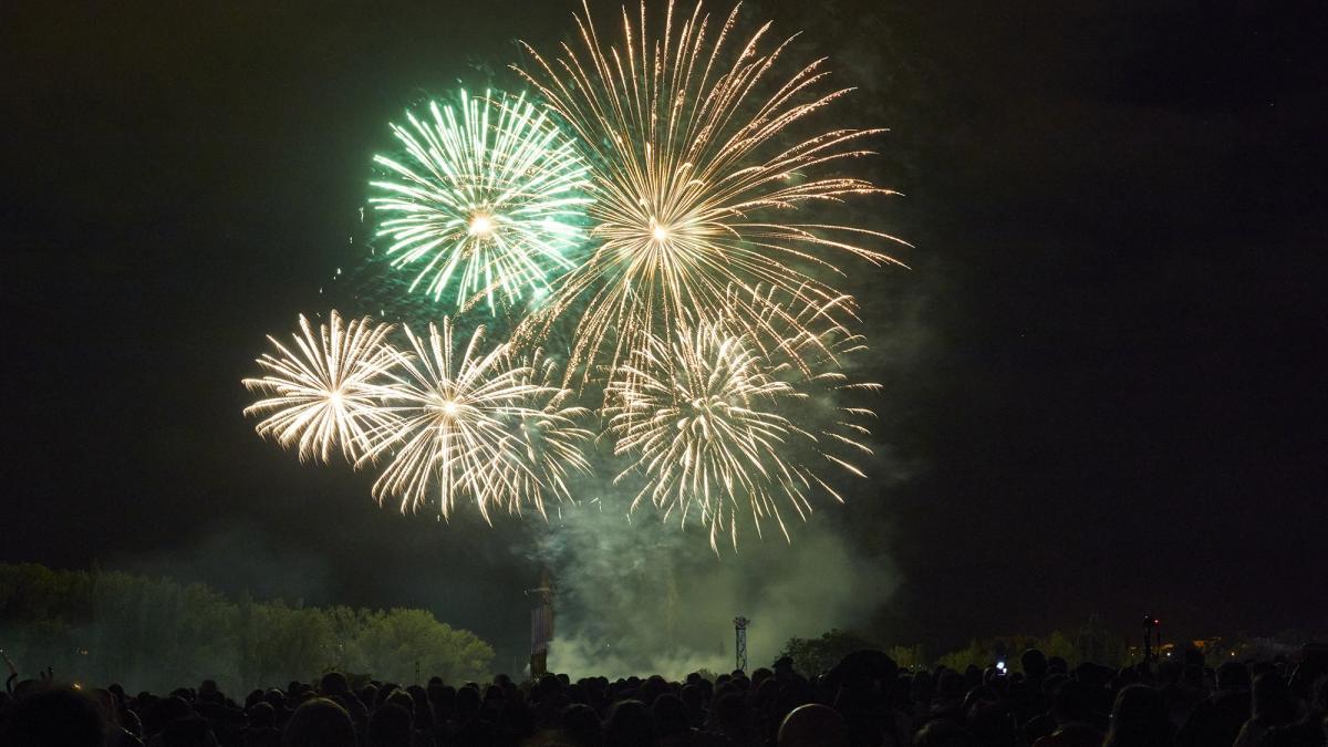 Fuegos artificiales durante una edición anterior de La Blanca. Foto: Ayuntamiento de Gasteiz