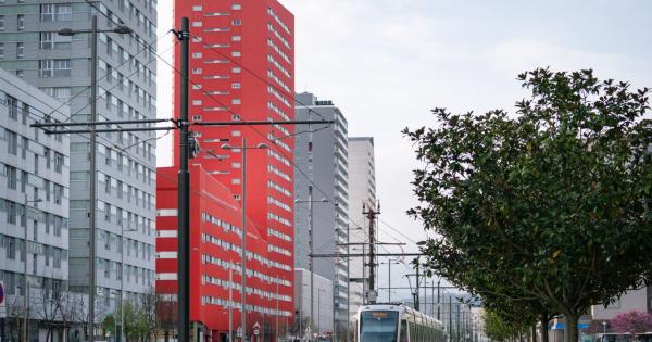 Primer día de funcionamiento del tranvía de Gasteiz hasta Salburua. Foto: Ayuntamiento de Gasteiz