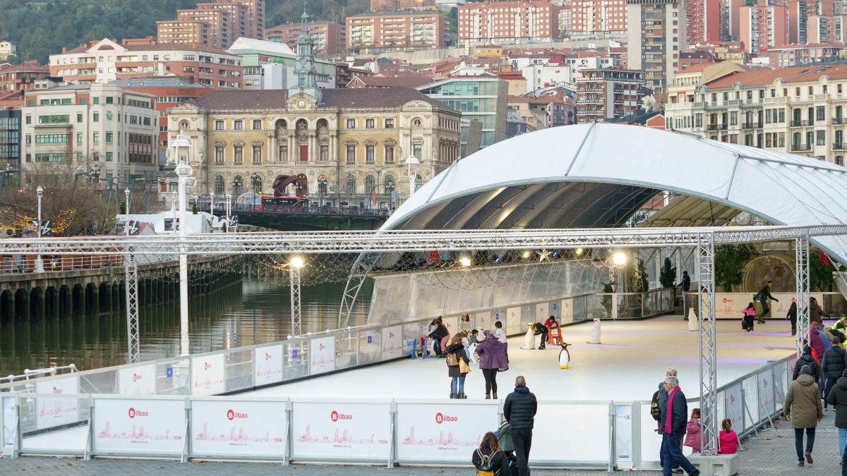 Imagen de la pista de hielo en Bilbao. BILBOKO UDALA