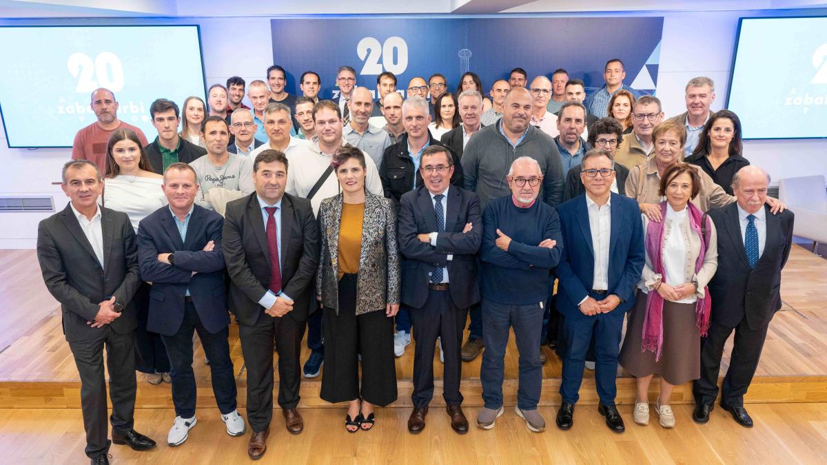 Plantilla de Zabalgarbi.