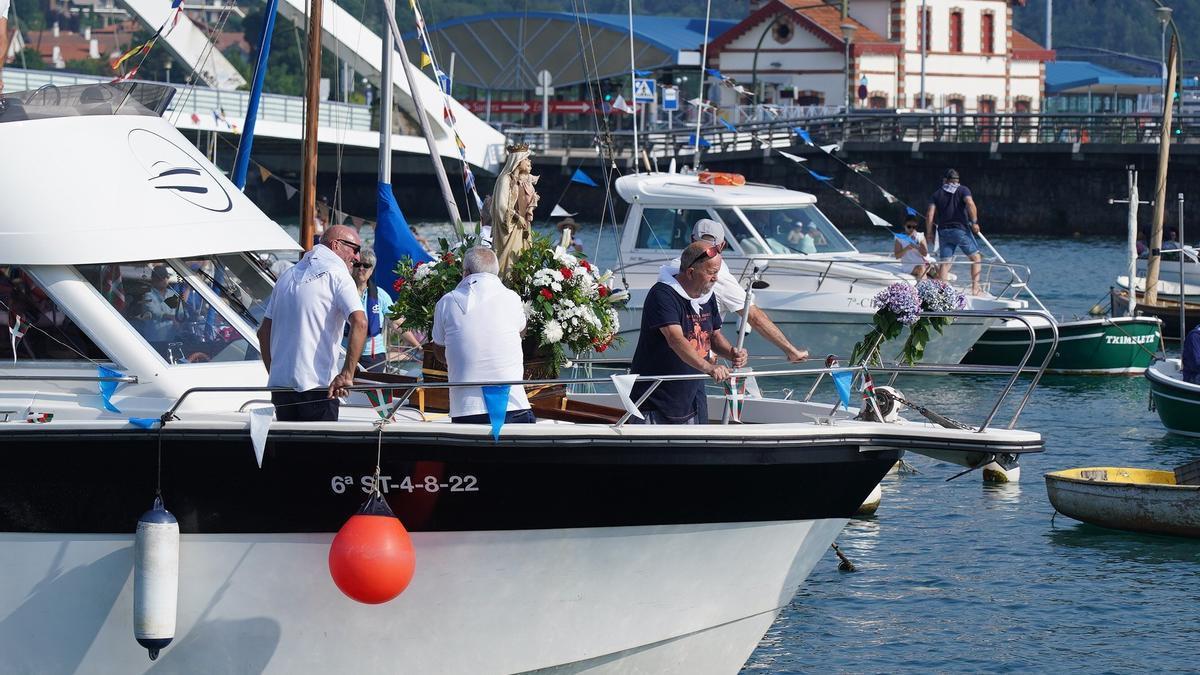 La procesión marítima de Plentzia celebrada el año pasado. Oskar Martínez | Deia