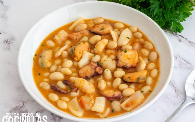 Pochas con marisco