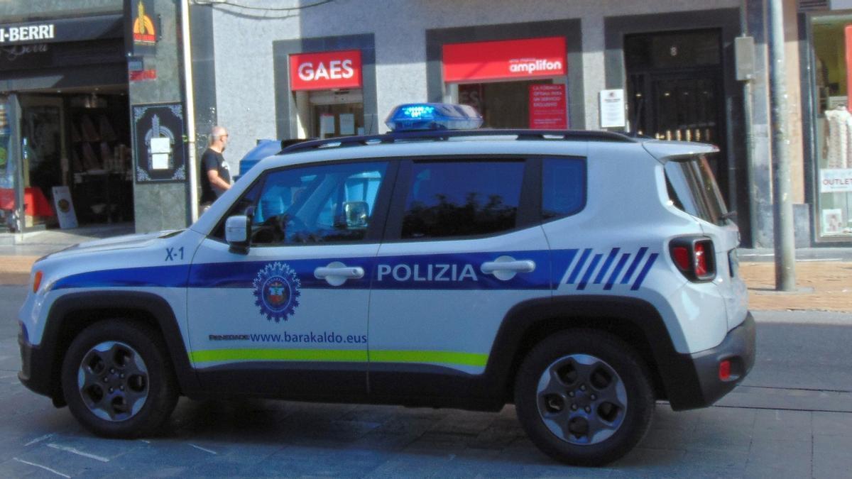 Imagen de archivo de un vehículo de la Policía Municipal de Barakaldo