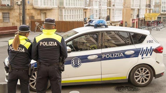 Agentes de la Policía Local de Gasteiz. Foto: Ayuntamiento de Gasteiz