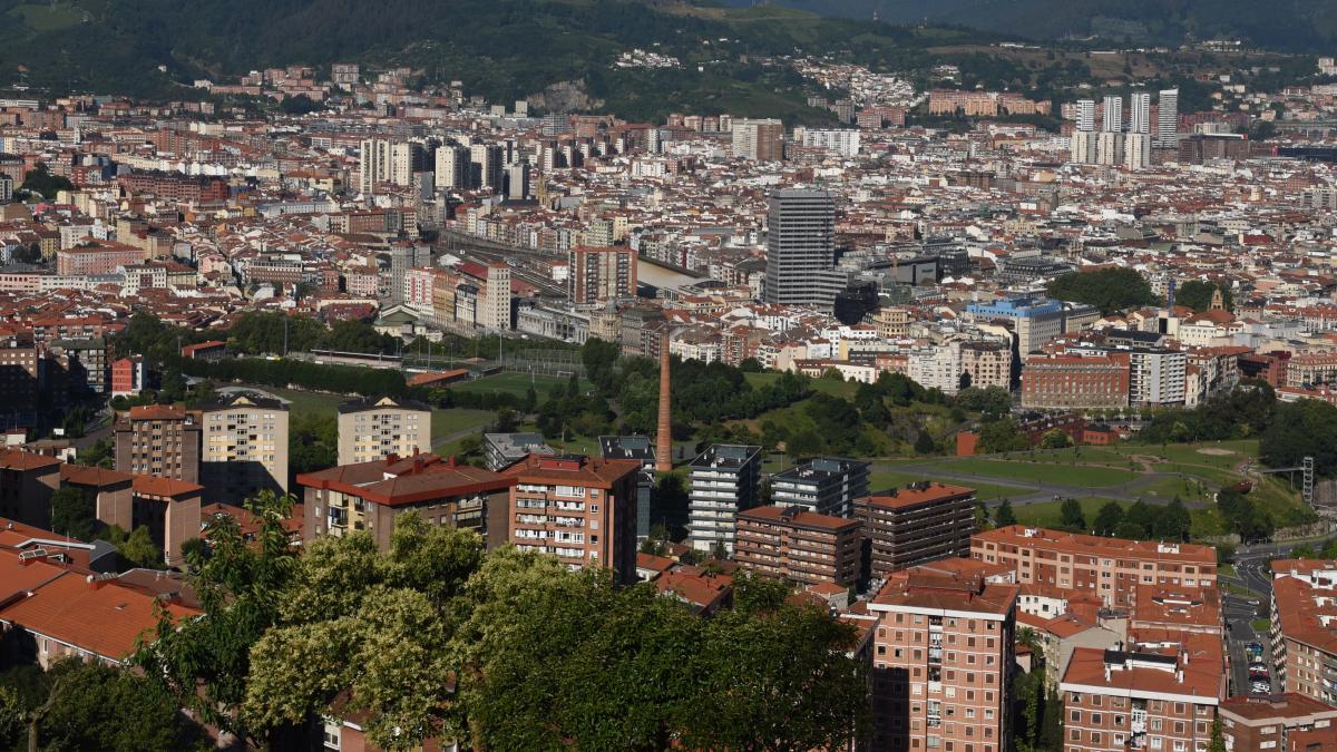 La inversión para la construcción y adquisición de viviendas municipales en Bilbao en los próximos cuatro años será en torno a 25 millones de euros.