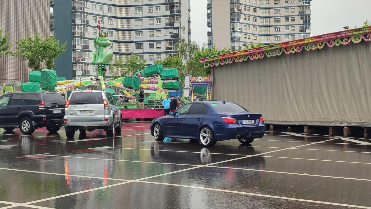 Como cada año en el parking de Cruces se han instalado las barracas y el escenario para los conciertos| ONDA VASCA