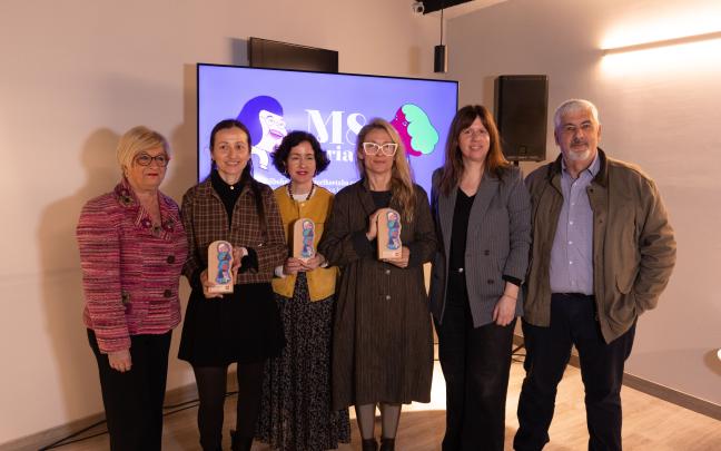 Foto de grupo de la V edición de los Premios 8M de BilbaoHistoriko