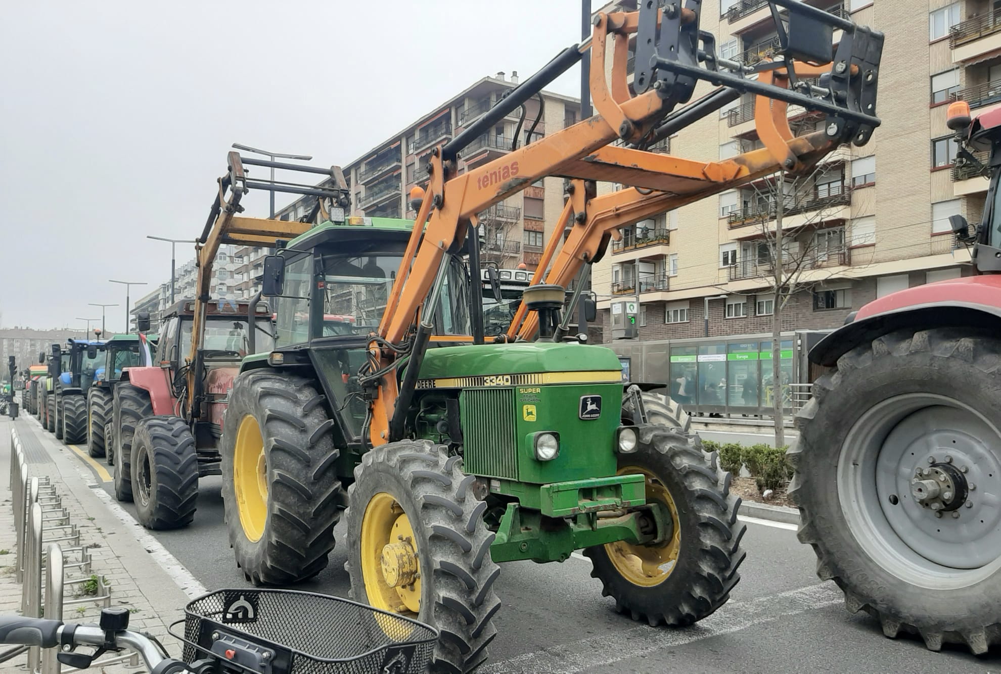 Tractores en Gasteiz. ONDA VASCA