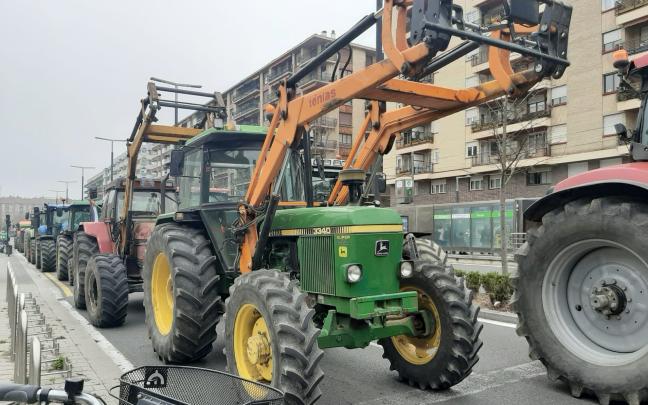 Tractores en Gasteiz. ONDA VASCA