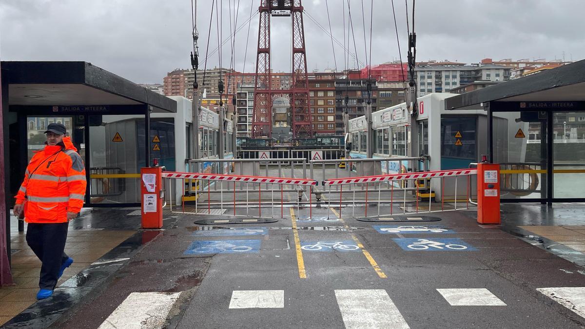 Las fuertes rachas de viento obligan a cerrar de nuevo el Puente Colgante Borja Guerrero