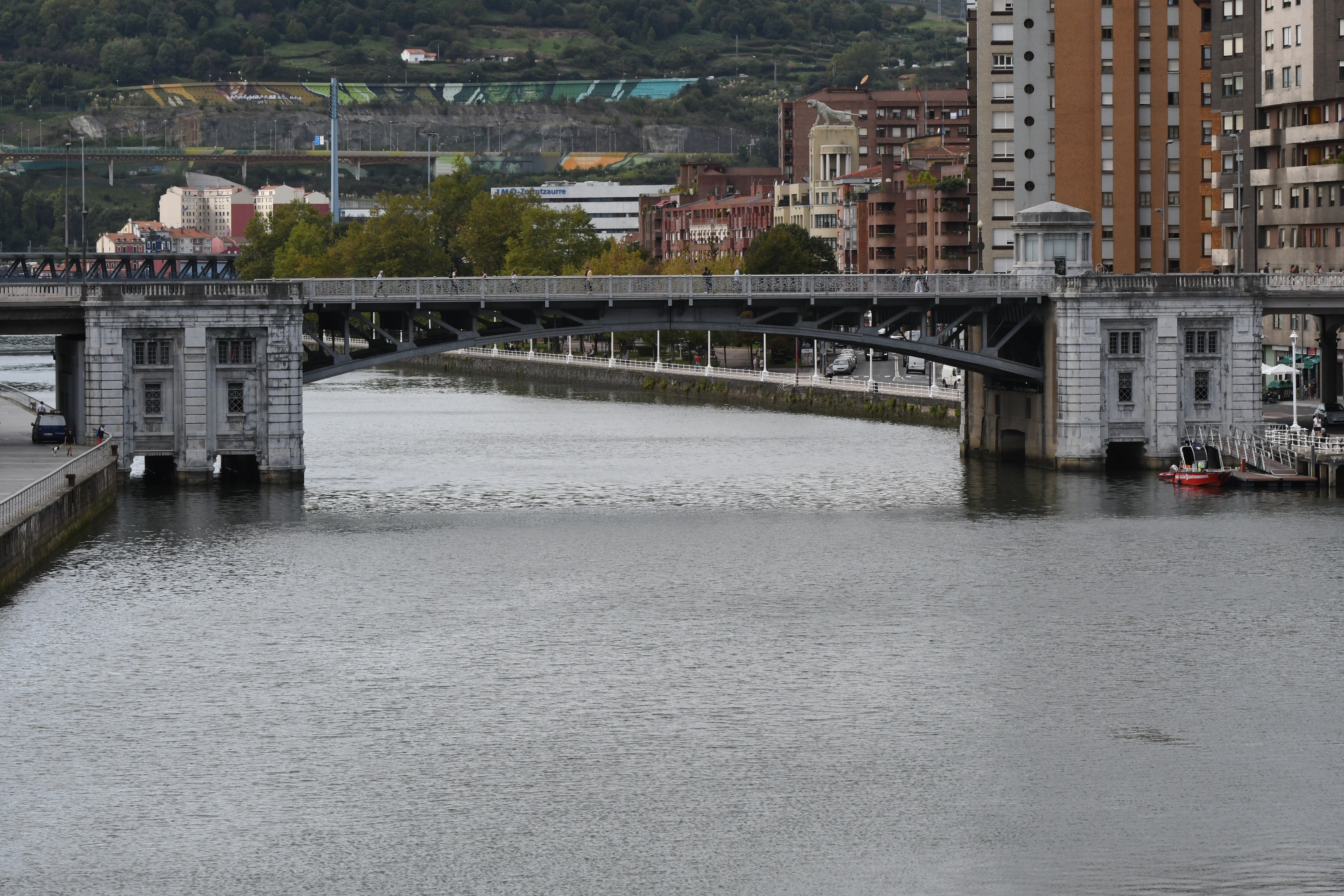 Imagen de archivo del Puente de Deusto que estará 7 semanas en obras. | Ayto Bilbao