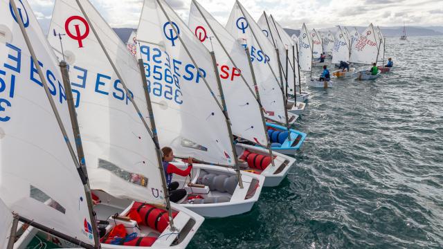 Cerca de un centenar de promesas de la vela vasca se darán cita este fin de semana en aguas del Abra. Foto: RCMA-RSC