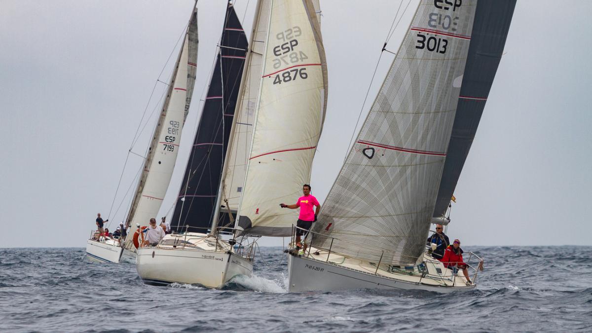 Una salida de la Clase Crucero en aguas del Abra / Foto: RCMA- RSC