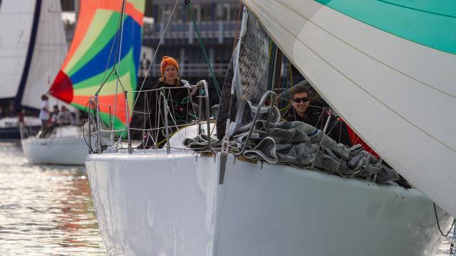 Las complicadas condiciones meteorológicas obligaron a suspender la primera jornada del V Trofeo Náutica Digital. Foto: RCMA-RSC