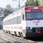 Un tren de Cercanías a su paso por Ategorrieta / Noticias de Gipuzkoa - Arnaitz Rubio