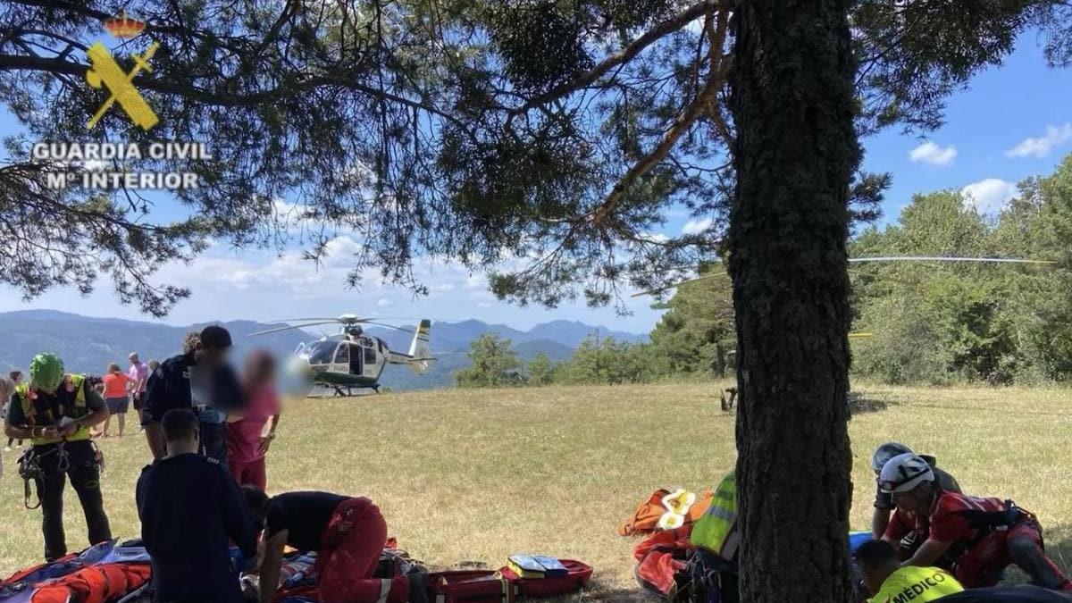 Imagen del rescate de los hombres donostiarras. Guardia Civil