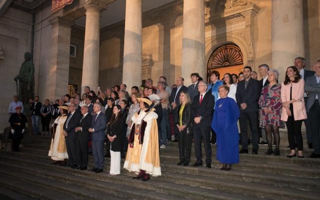 Imágenes de la retreta que dio inicio a la festividad de San Prudencio. Fotos: Diputación Foral de Araba