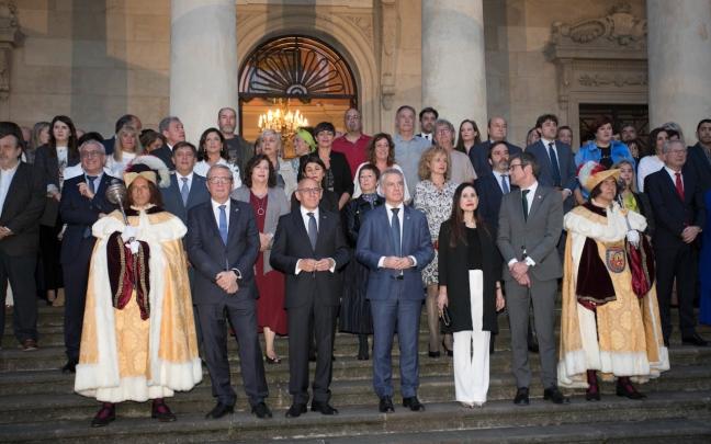 Imágenes de la retreta que dio inicio a la festividad de San Prudencio. Fotos: Diputación Foral de Araba