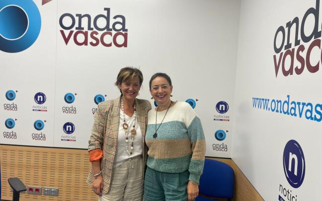 La psicóloga y psicoterapeuta Ana Tere García con Ewa Murillo en Onda Vasca