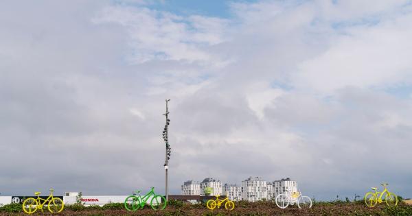 Gasteiz viste sus rotondas para recibir al Tour de Francia. Fotos: Ayuntamiento de Gasteiz