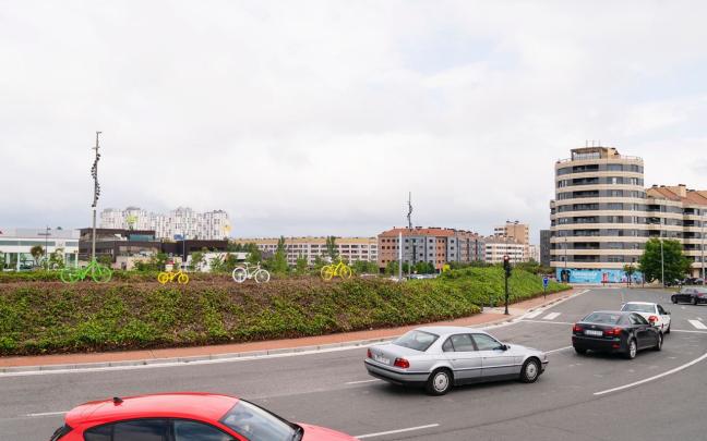 Gasteiz viste sus rotondas para recibir al Tour de Francia. Fotos: Ayuntamiento de Gasteiz