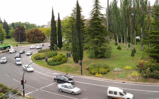 Gasteiz viste sus rotondas para recibir al Tour de Francia. Fotos: Ayuntamiento de Gasteiz