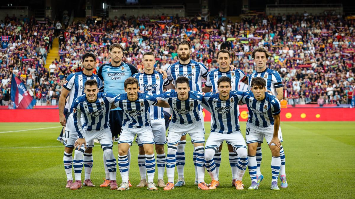 Once titular de la Real ayer en Barcelona. REAL SOCIEDAD