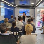 En el tráiler de la Ruta enfermera se imparten charlas gratuitas sobre salud