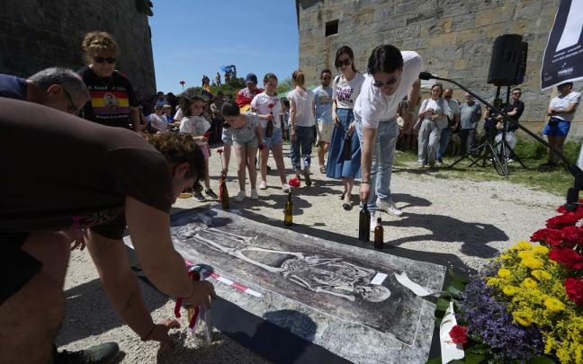 Homenaje a los presos del fuerte de San Cristóbal entre 1934 y 1945 Iñaki Porto