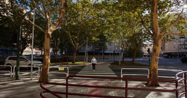 Aspecto de los nuevos pasos de peatones en el entorno de la rotonda de San Jorge. Fotos: Ayuntamiento de Pamplona