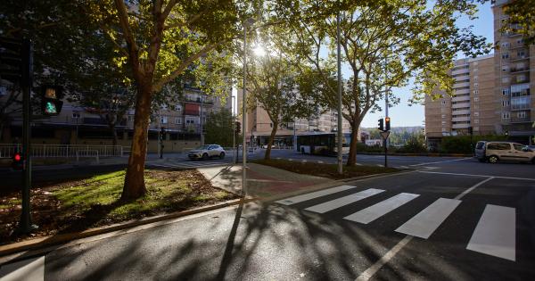 Aspecto de los nuevos pasos de peatones en el entorno de la rotonda de San Jorge. Fotos: Ayuntamiento de Pamplona