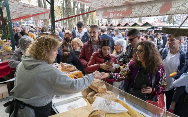 El Ayuntamiento activa este domingo un amplio dispositivo especial para una feria segura, limpia y accesible en El Arena