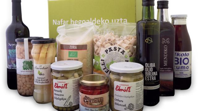 Cesta Errigora campaña Euskarari Puzka