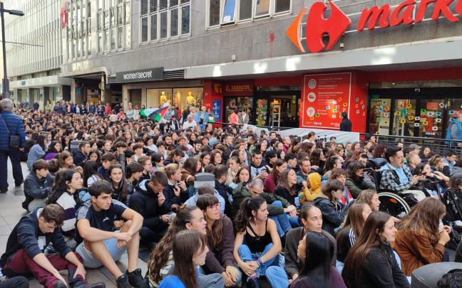 Sentada en la movilización por Palestina en Gasteiz. ONDA VASCA
