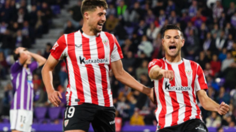 Guruzeta y Martón celebran el gol del Athletic / Athletic Club