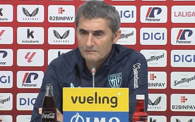 Ernesto Valverde, esta tarde en la sala de prensa de Lezama
