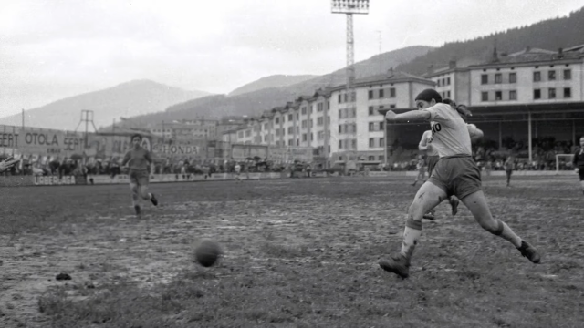 Imagen del encuentro histórico en el que participó Almudena Urizar / Las Pioneras