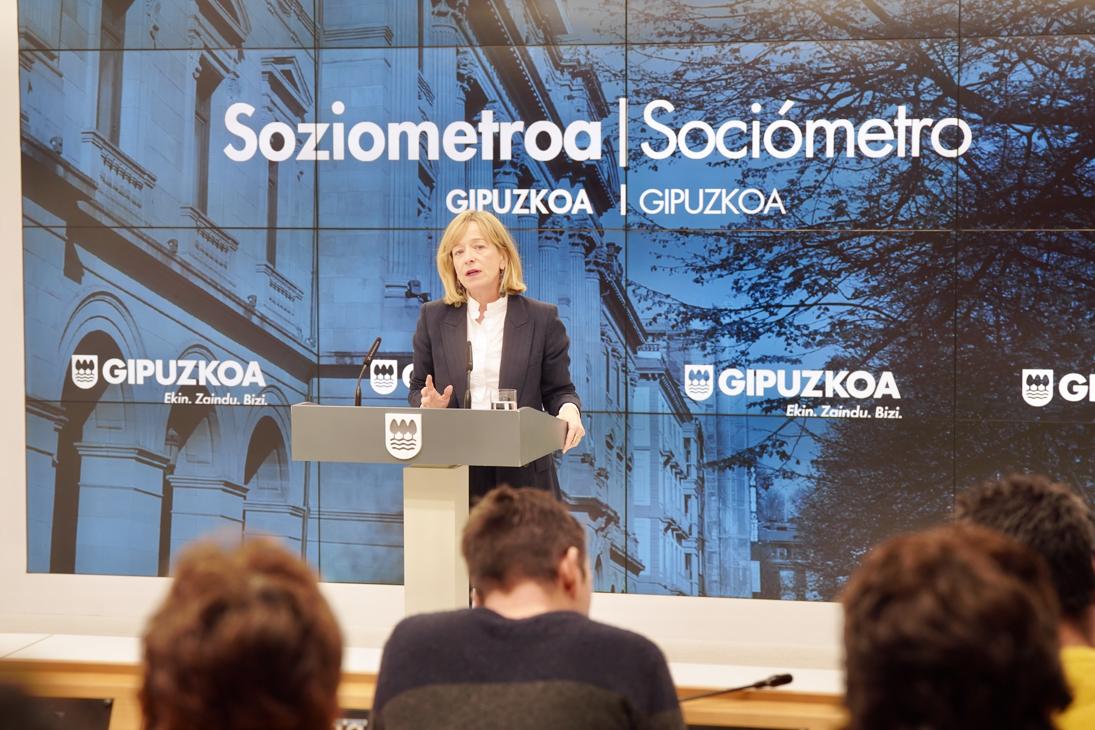 Eider Mendoza en la presentación de los resultados del Sociómetro