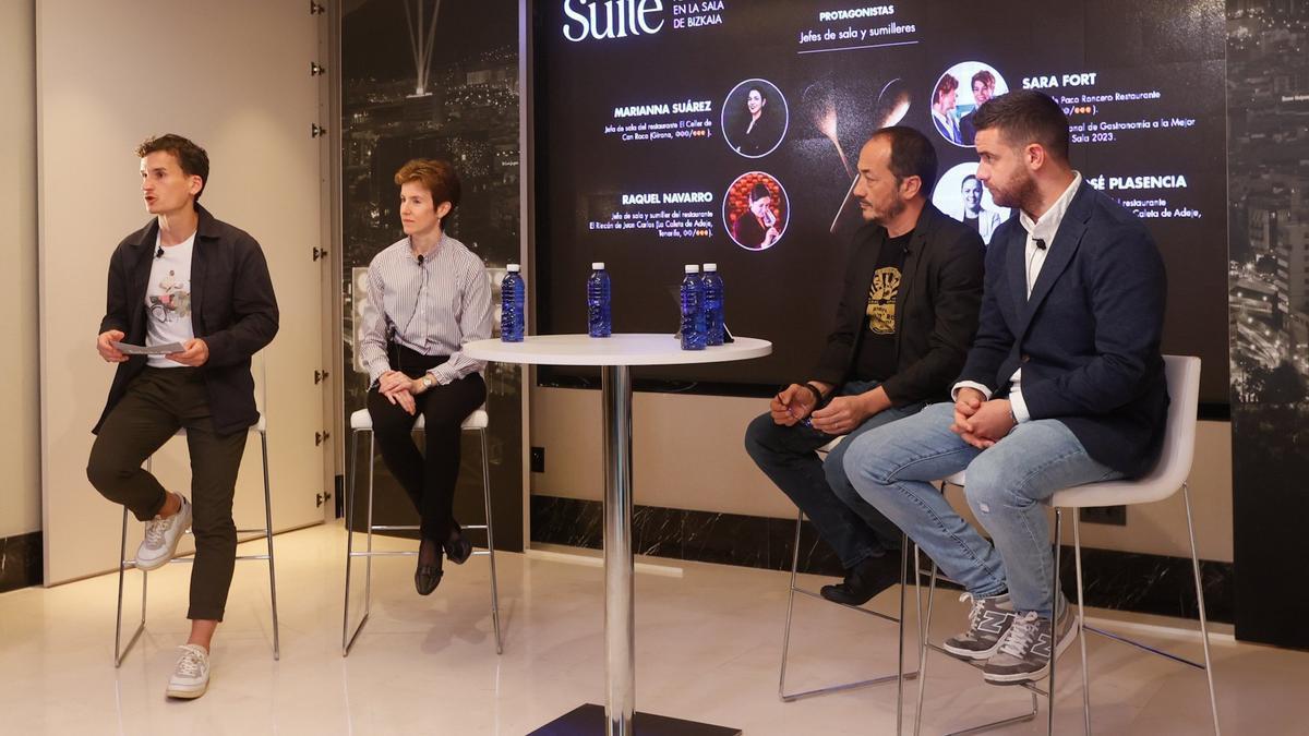 Koldo Bilbao, Sonia Pérez, Igor Cubillo y Aitor Maizegi en la Sala BBK presentando el foro gastronómico | Oskar González, Deia