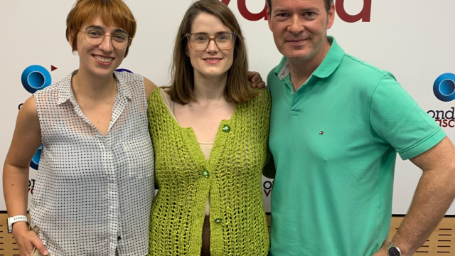 María García y Elena Fernández con Txema Gutiérrez en ONDA VASCA María García y Elena Fernández con Txema Gutiérrez en ONDA VASCA