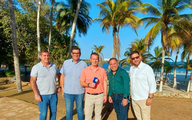 Txema Gutiérrez con sus invitados en Isla Margarita